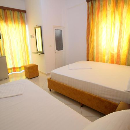 Lengu Holidays Houses Sarandë Exterior foto
