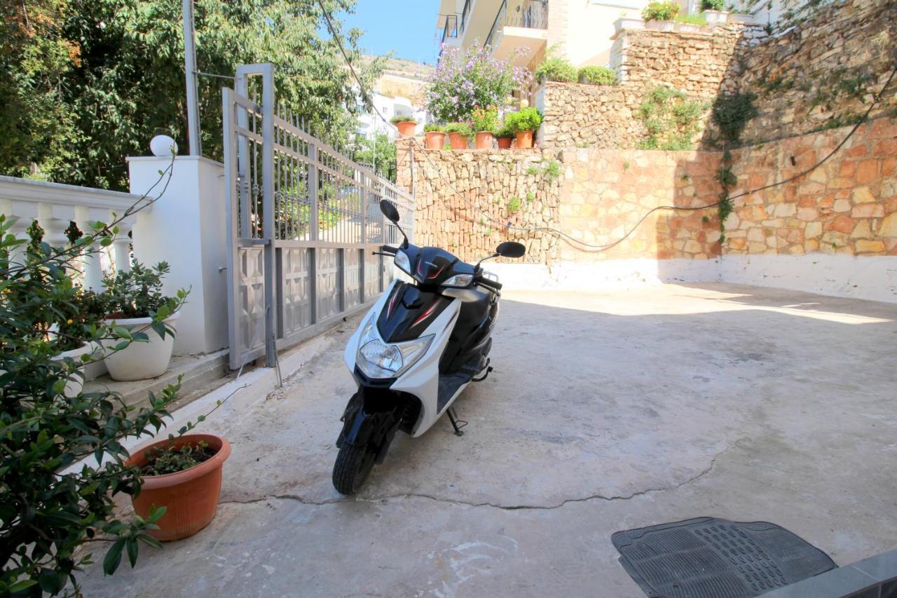 Lengu Holidays Houses Sarandë Exterior foto